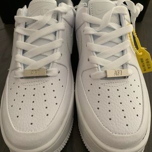 NIKE WOMEN’S AIR FORCE 1 SNEAKER SAGE LOW